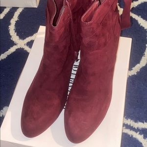 NEVER WORN: Booties